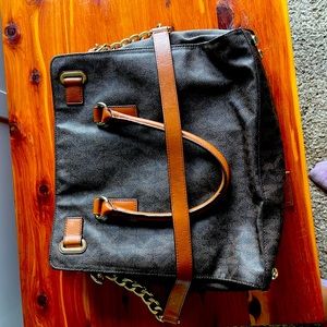 Michael Kors original print shoulder bag with leather and gold chain strap.